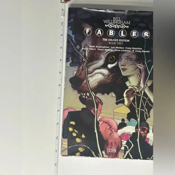 Bill Willingham - Fables The Deluxe Edition Book Two - 🐺 - Picture 2 of 12